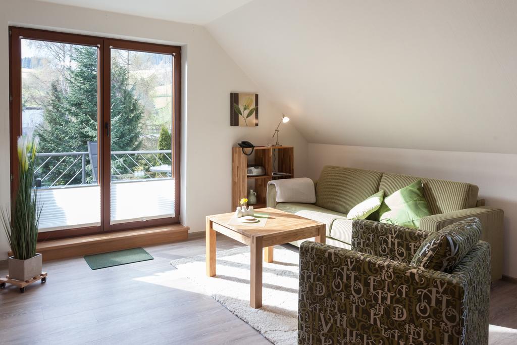 Haus Alexandra Inkl Meinecard Plus Вилинген Екстериор снимка